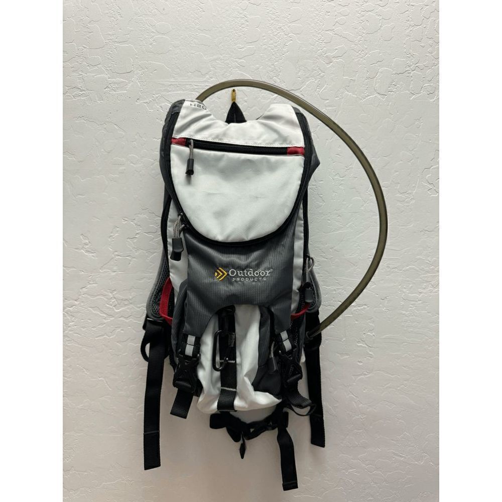 Outdoor Products H2O‎ 2L Hydration Backpack Cycling Running Hiking Gray White